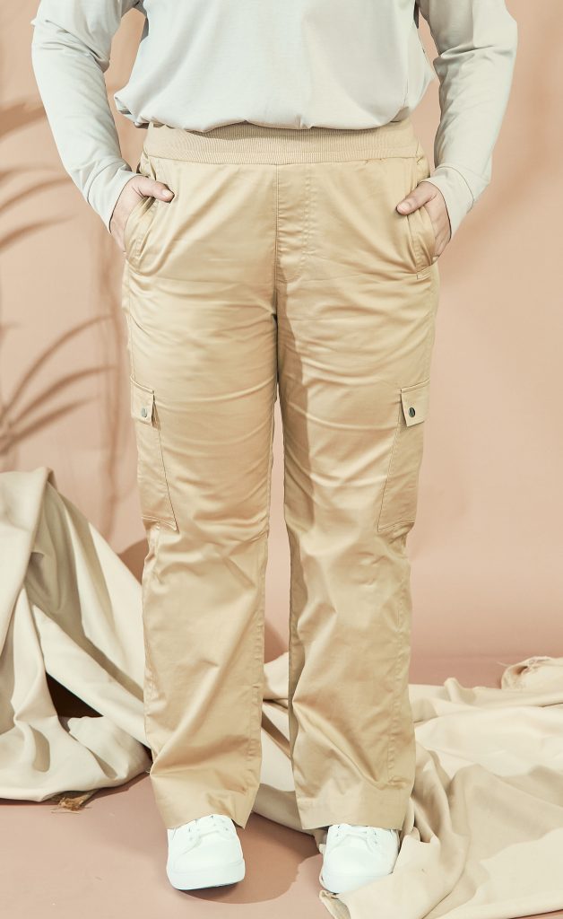 Straight Cargo Pants in Taupe